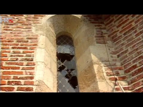 Iz arhive HRT-a: Retro - 1988. godine, vandali uništili Medvedgrad