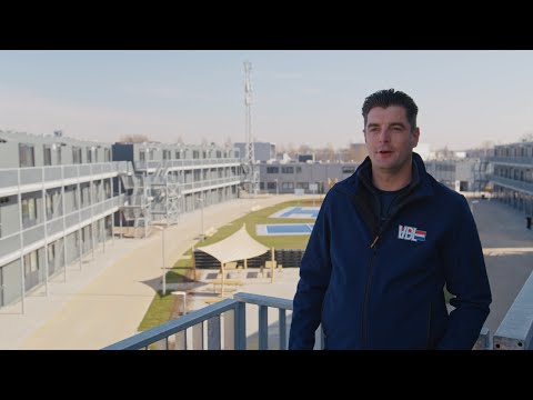 Nieuwe AZC Alphen aan den Rijn geopend | VDL De Meeuw
