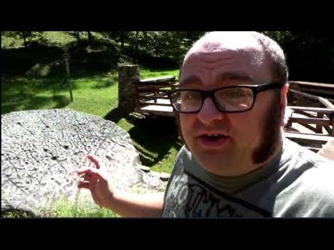 The Mystery Finger, The Mad Scientist and the Slant Eyed Giant - Carpetvlog 9/18/17