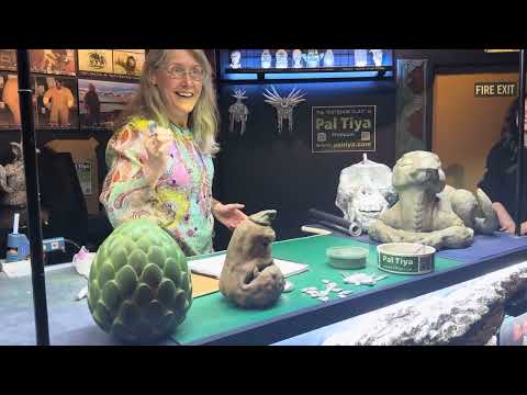 Tin foil art demonstration with Wētā’s Kim Beaton