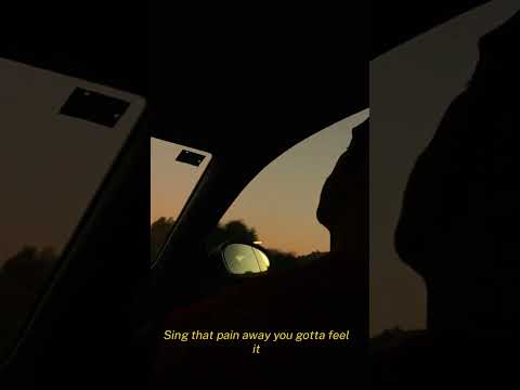 Crecer duele (con Mabreezee)