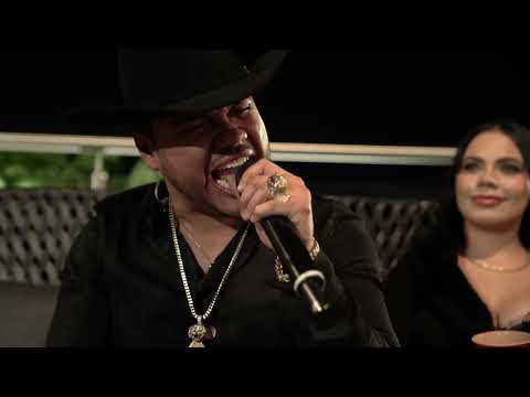 Gerardo Coronel "El Jerry" - La Derrota [En Vivo Con Mariachi]