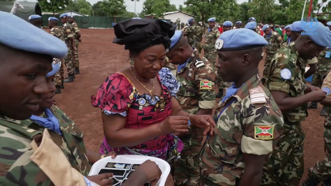 Une médaille pour saluer la contribution du 10è contingent burundais de la MINUSCA