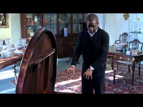 19th century mahogany tilt-top dining table