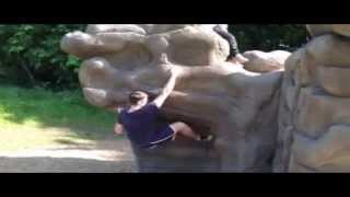 preview picture of video 'Clifton Country Park Boulder'