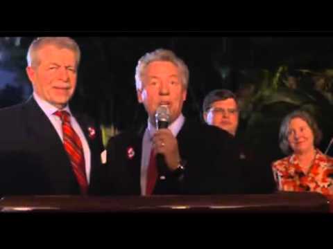 A Minute with Maxwell