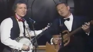 Glen Campbell &amp; John Hartford - Smothers Brothers Reunion Show (1988) - Medley