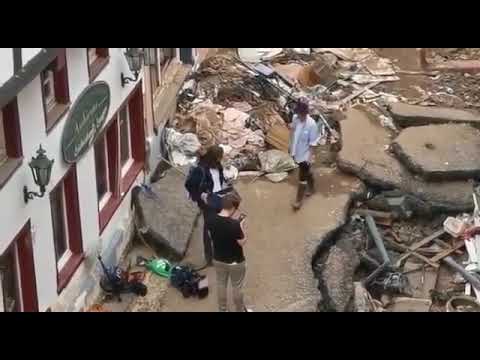 Susanna Ohlen von RTL "Hilft" bei den aufräum arbeiten 😂🤔🎉