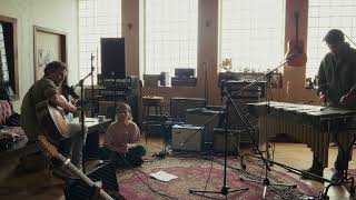 The Barr Brothers - Moonbeam (feat. Klô Pelgag) [Acoustic]