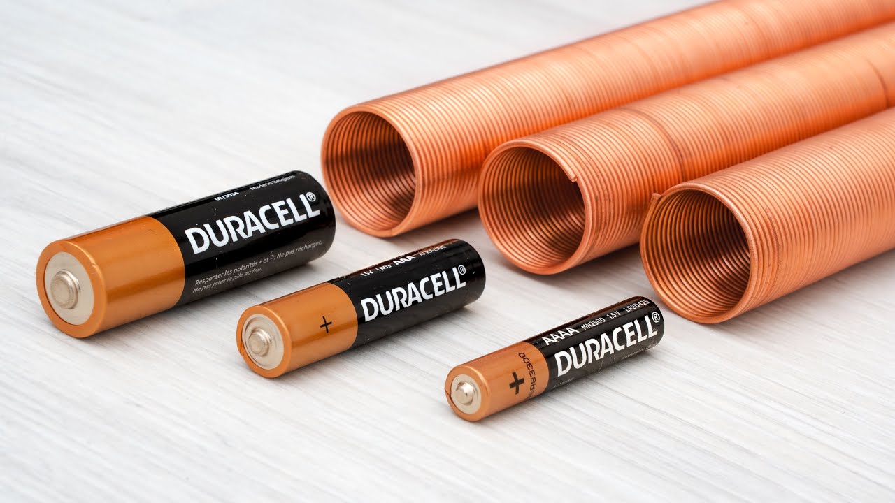 Battery Drag Race !!! AAAA vs AAA vs AA (Simple Electric Train)