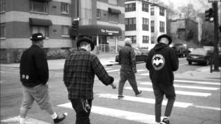 broken bottles - gothic chicks