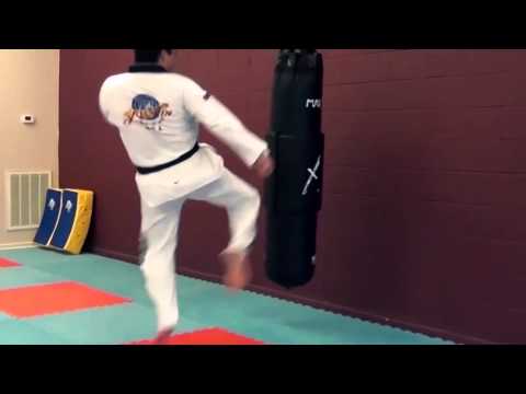 MaxxMMA's New and Innovative MMA/Boxing Gear from eeMore