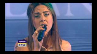 Melanie C - Weak (live on Daybreak) HD