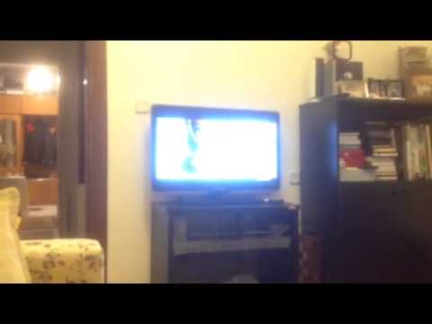 pezevenk maykıl çocukluğu televizyon patlatıyo