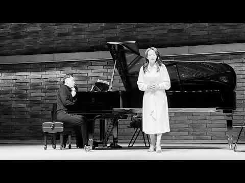 Schubert: Ave Maria - Maki Mori 森麻季