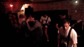 Music video thumbnail preview for AMENAZA FANTASMA_LO QUE NUNCA MORIRA by Amenaza Fantasma