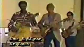Chuck Berry &amp; John Denver Jamming on NBC - Roll Over Beethoven (1984)