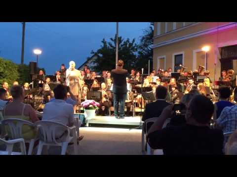 Vzameš me v roke - Brigita Šuler in Pihalni orkester Kapele 2015
