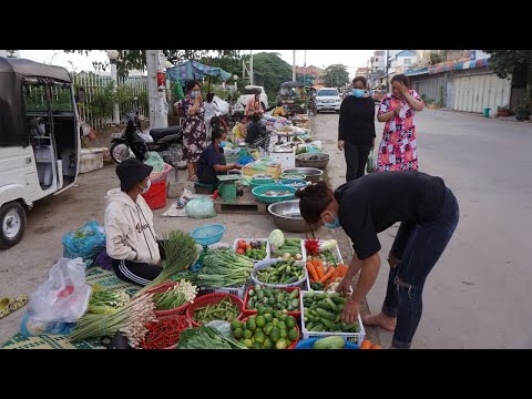 Amazing Street Food At Phsa Kra Muon - Walking Tour Around Kra Muon Market @ Russey Keo