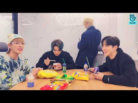 [ENG SUB] ATEEZ VLIVE ~ 2019-02-13 ~ 👑소통왕👑에이티즈 👑