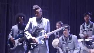 David Byrne - The Great Curve [Talking Heads song] (Houston 04.28.18) HD