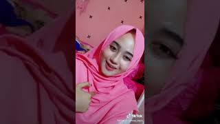 Download lagu Story wa cewek cantik☺ mp3