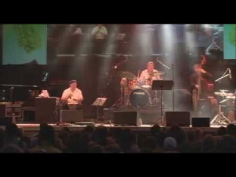 Bahama Soul Club, "Kind Of Latin Rhythm" -LIVE-
