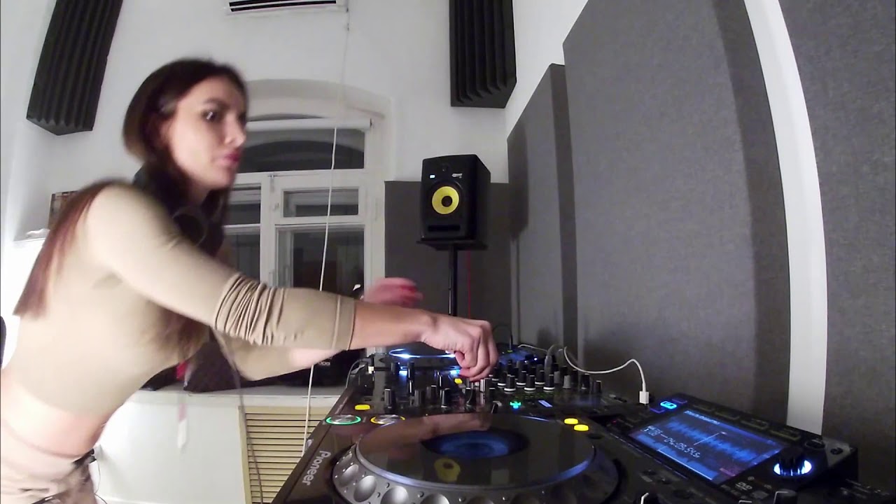 Elena Pavla - Live @ Home #2 2020