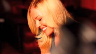 Yanni &amp; Leslie Mills For All the World To See (One Man&#39;s Dream)