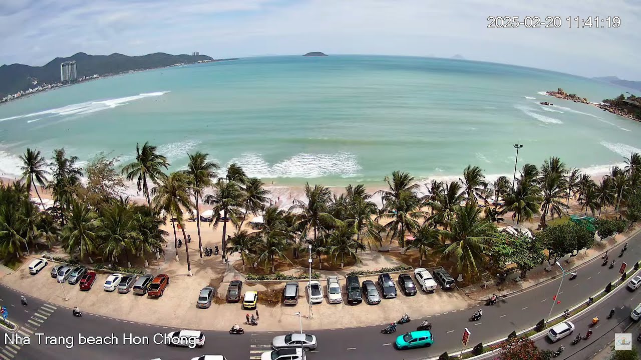 Live webcam view of Nha Trang Beach Promenade and Bay