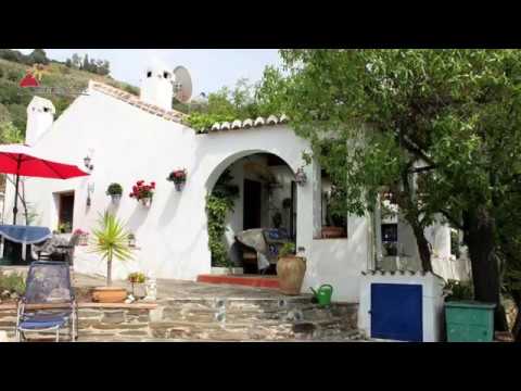 Country house / Finca in Sayalonga - VK1619