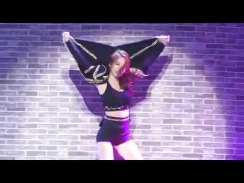 [Fancam] 150411 Jiyeon '1Min1Sec' @ 'The 3rd VCHARAT Awards' in China