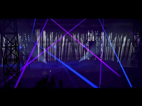 Carl Cox DESTROYS the MYX Metaverse Arena!