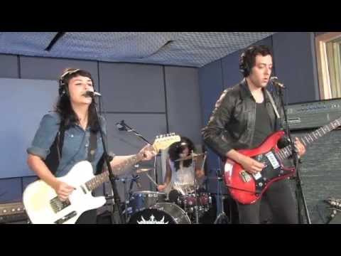 Teeth - The Ettes