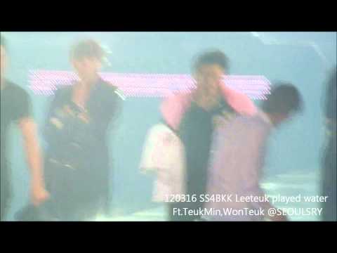 120316 SS4BKK Leeteuk played water Ft TeukMin WonTeuk.wmv