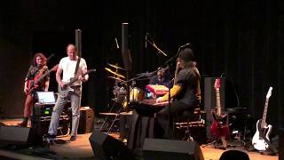 Adrian Belew – Wait to Worry, Live at the Slowdown, Omaha, NE (3/5/2019)