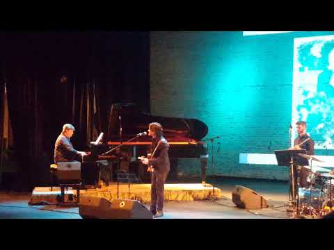 Diego Moreno - Balada para un Loco [en Vivo en el Teatro Colón]