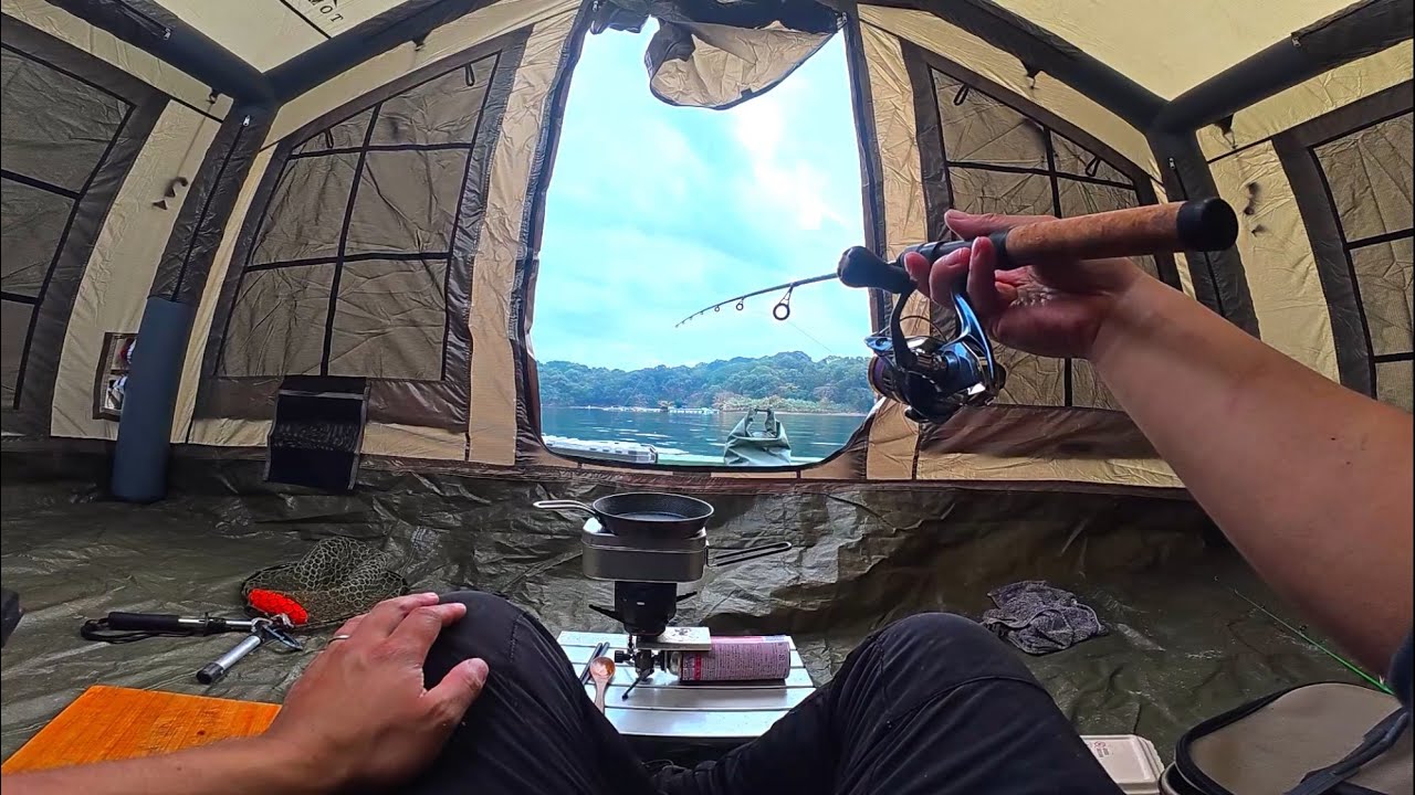 真冬の大寒波でも釣りができる海上の隠れ家を建ててみたよ！