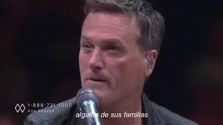 Michael W Smith Miracles ft Mark Gutierrez (Live Concert) subtitulado en Español