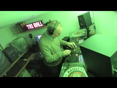 In the Garage - Episode 25 - Garage and House Mix