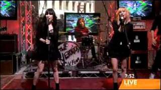 The Veronicas - Take Me On the Floor (live) @ Sunrise