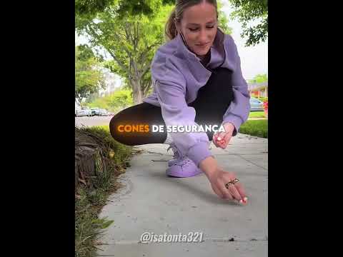 Ela Construiu Uma Casinha de Fadas!🧚