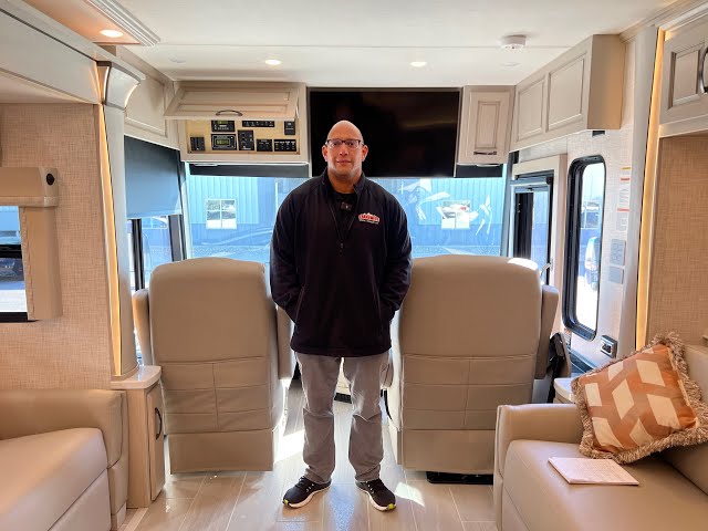 Preview image of 2023 Newmar Dutch Star 4328 (17N221287) youtube video