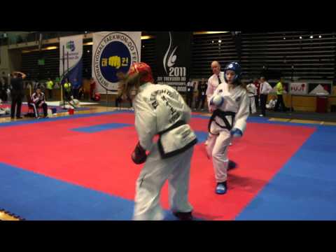 ITF 2011 NZ - USA Senior Female Sparring Light Weight.MP4