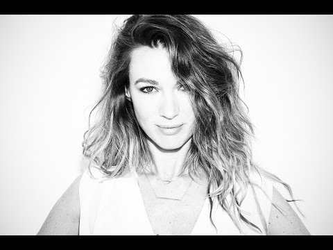 Natalie Zea Go-See Interview