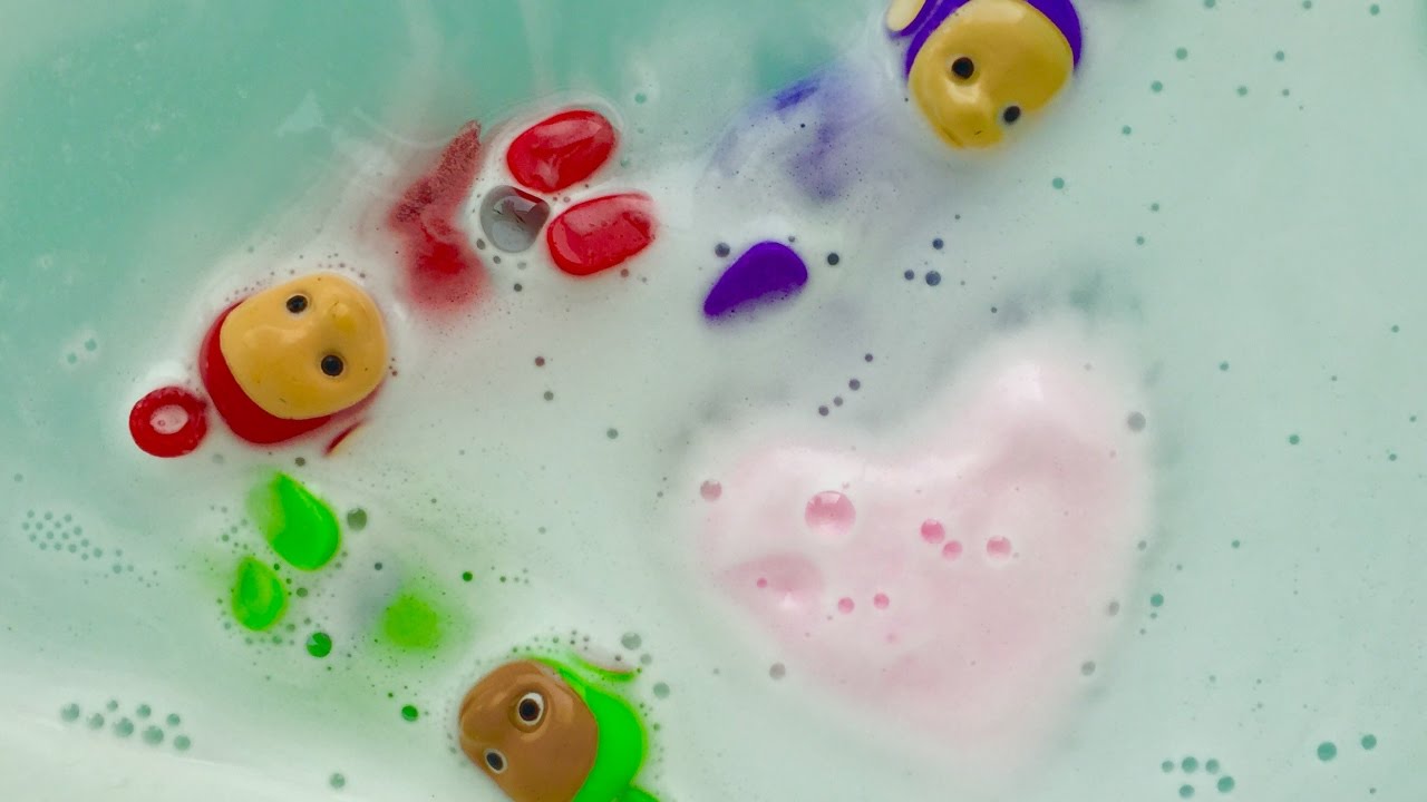TELETUBBIES Bubble Heart Bath Bomb with IN THE NIGHT GARDEN Toys!
