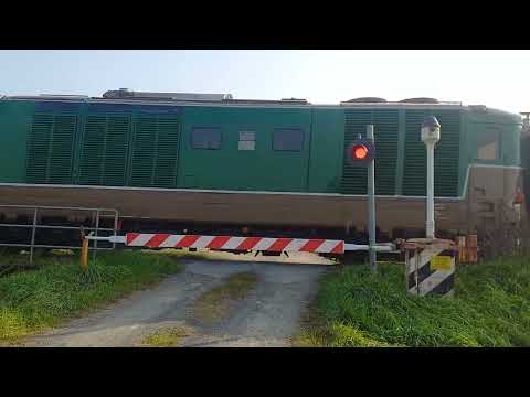 Passaggio a livello Canelli (AT) - Level crossing - Spoorwegovergang