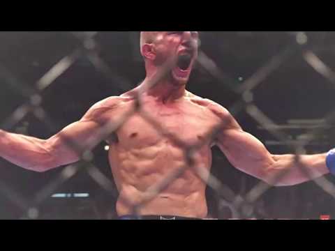 3 Signature Moves Of MMA Fighters