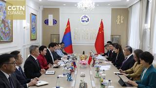 Wang Yi se reúne con la ministra de Relaciones Exteriores de Mongolia