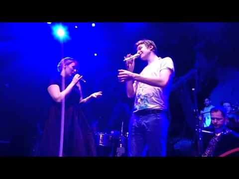 Vojtěch Dyk a Tereza Černochová - Je nebezpečné dotýkat se hvězd (1.3.2014)